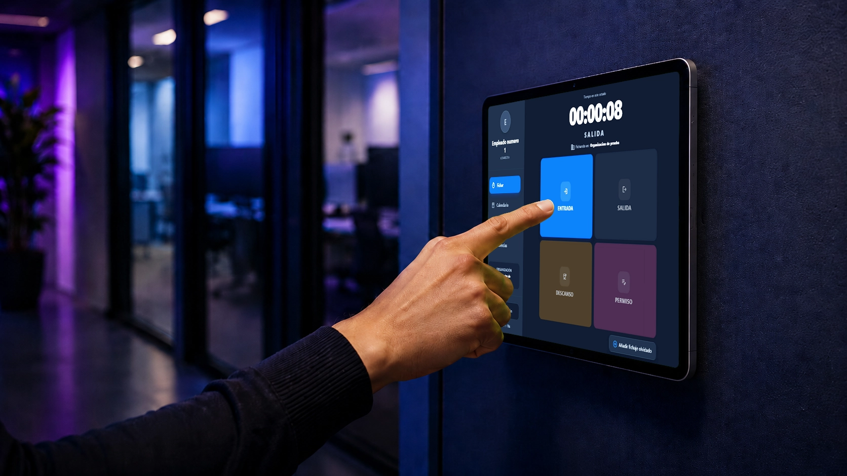 Fycheo Kiosko - Tablet de fichaje en pared